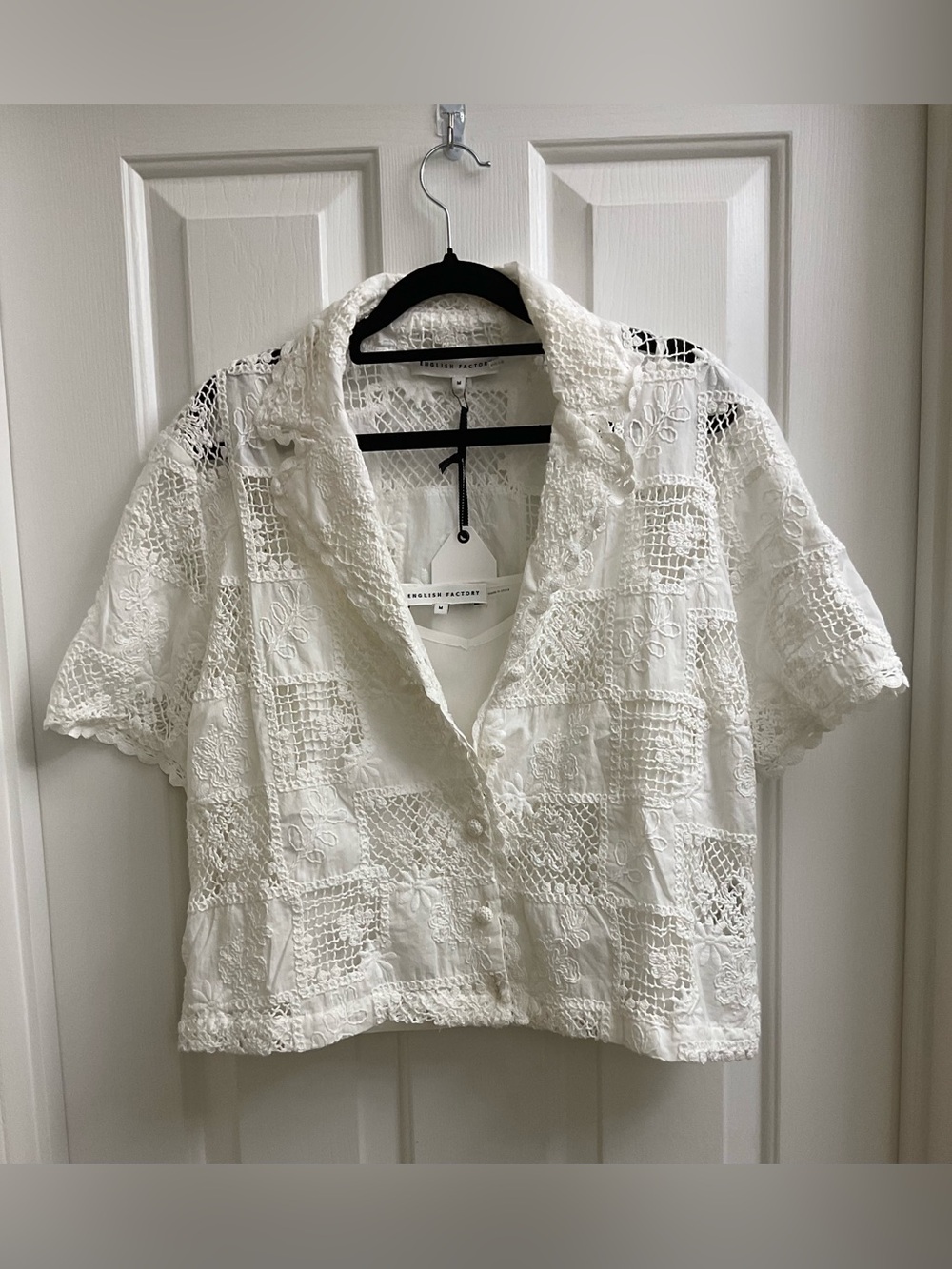 NWT ENGLISH FACTORY Crochet Short Sleeve Top With Cami Size M